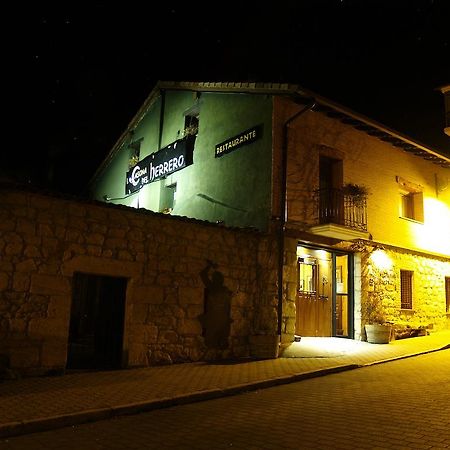 La Casona Del Herrero Navaleno Exterior photo