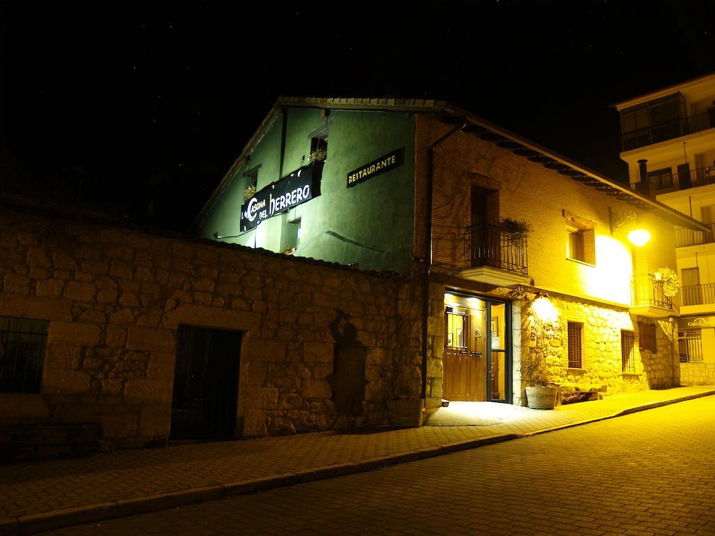 La Casona Del Herrero Navaleno Exterior photo
