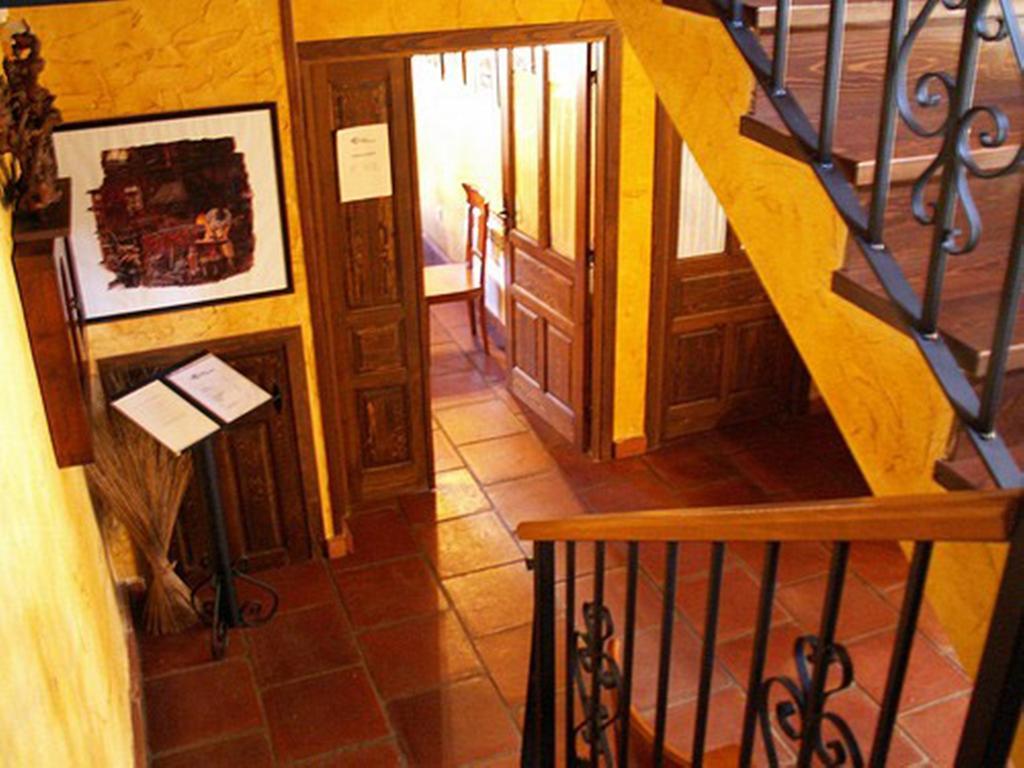 La Casona Del Herrero Navaleno Exterior photo