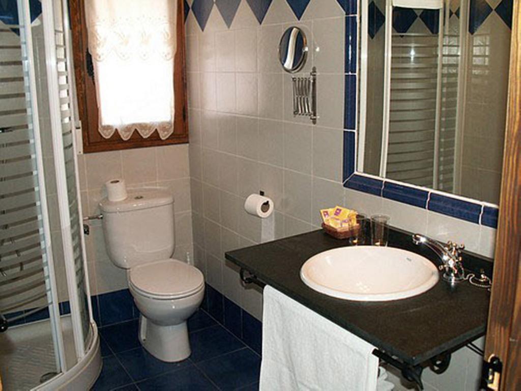 La Casona Del Herrero Navaleno Room photo